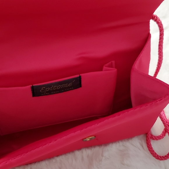 Pink purse - Picture 4 of 4